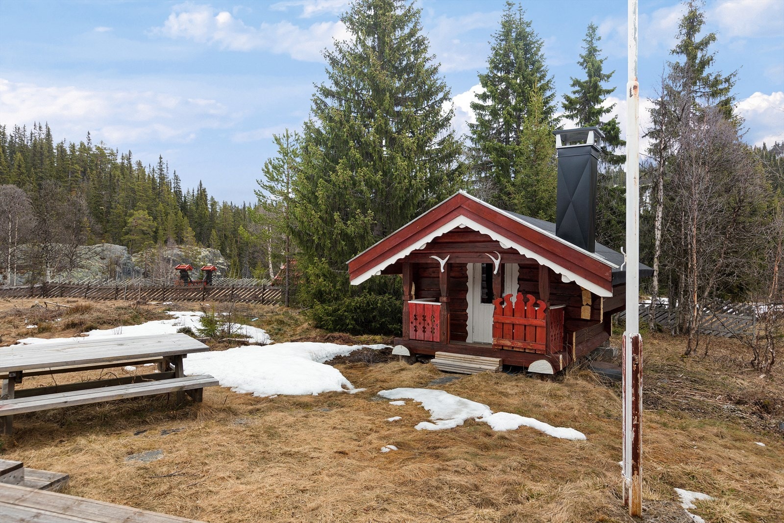 Anneks oppført i 1990. Galleribilde