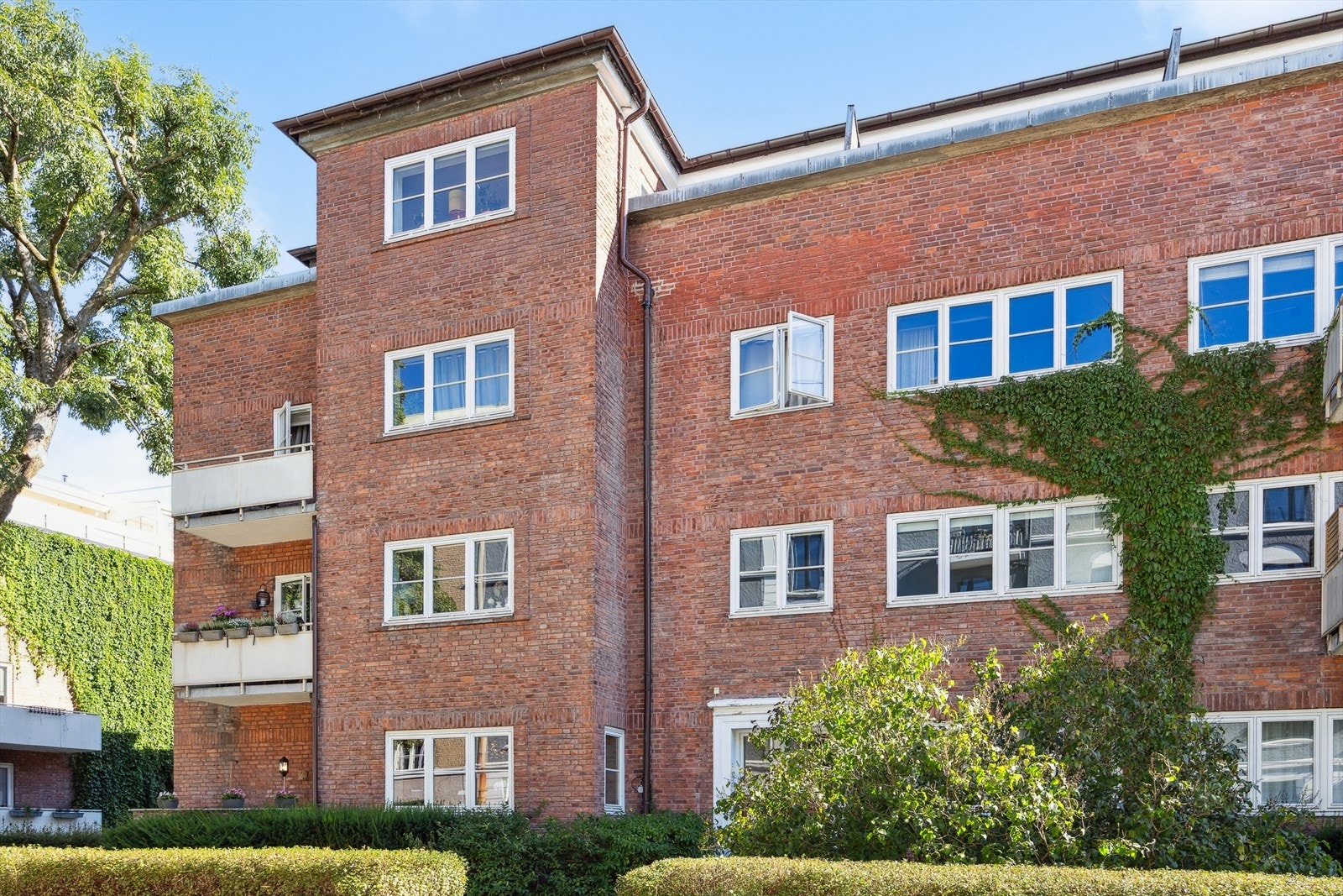 Her bor du i et populært område med alt du trenger i hverdagen like i nærheten - fra dagligvare og kollektivtransport til barnehager, skoler og rekreasjonsområder. Galleribilde