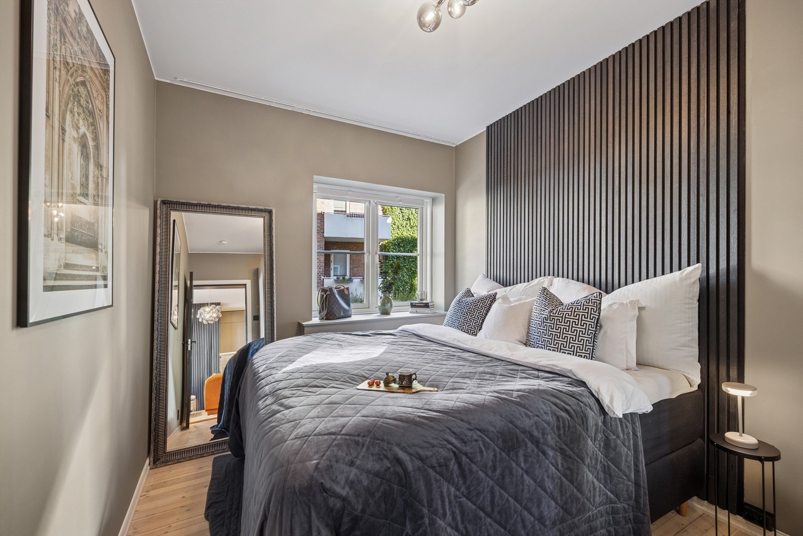 Leiligheten har tre gode soverom med fine innredningsmuligheter. Galleribilde