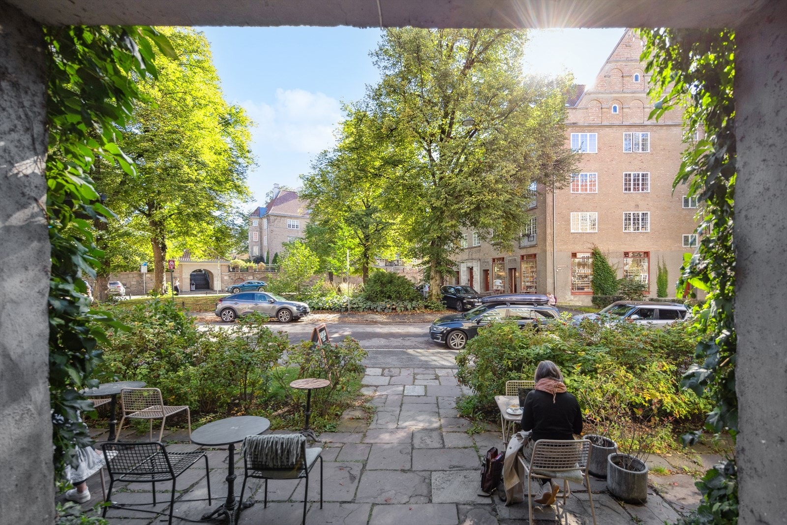 Koselige Havens Kafé ligger i umiddelbar nærhet. Galleribilde