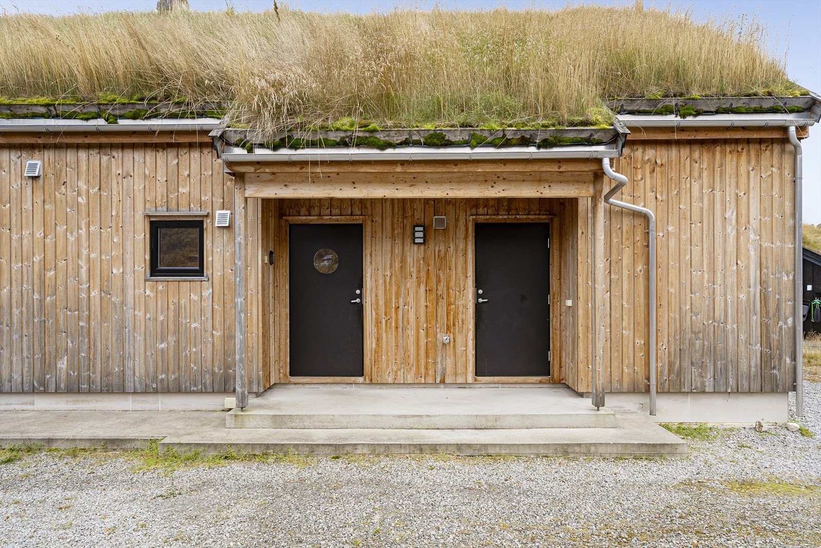 Overbygget inngangsparti Galleribilde