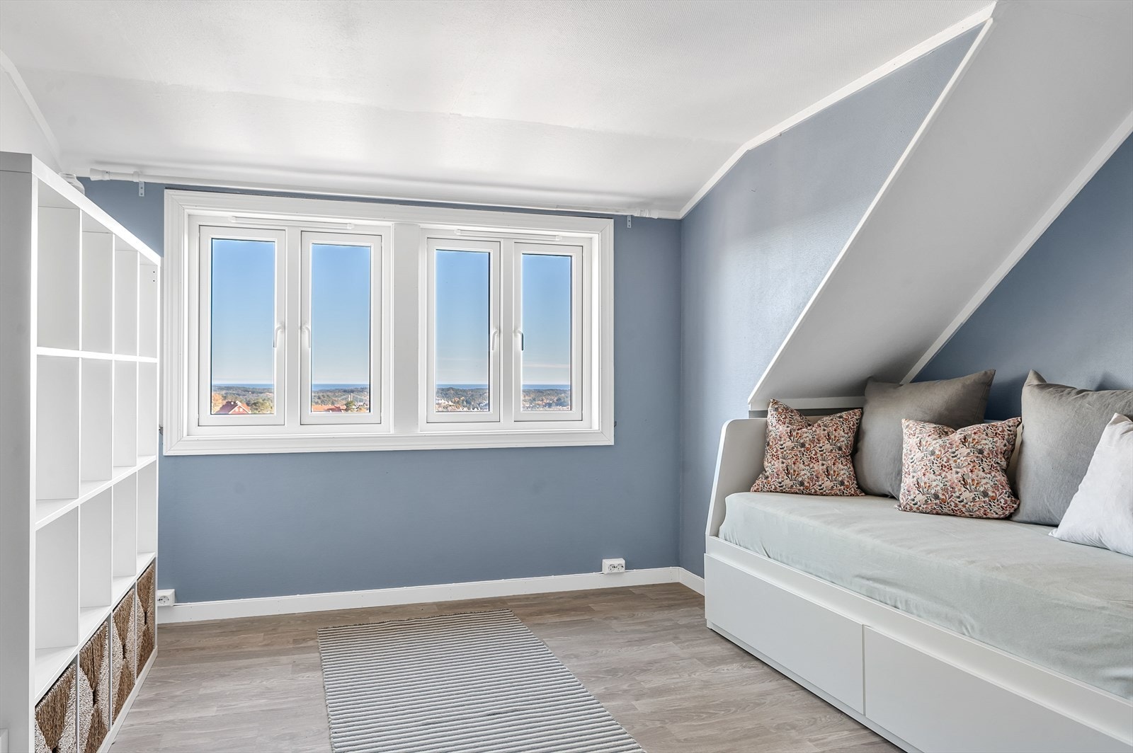 God loftstue. Denne er tidligere benyttet som et fjerde soverom. Galleribilde