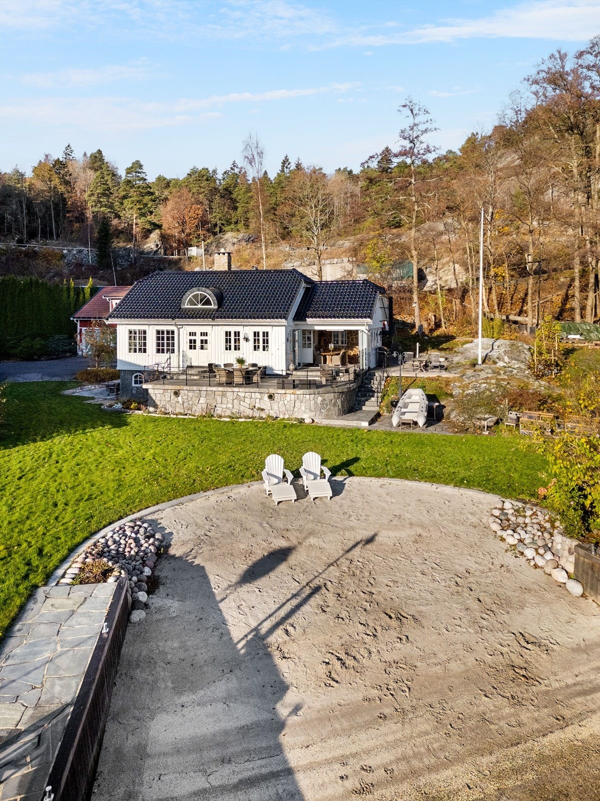 Eiendommen har egen sandstrand. Galleribilde