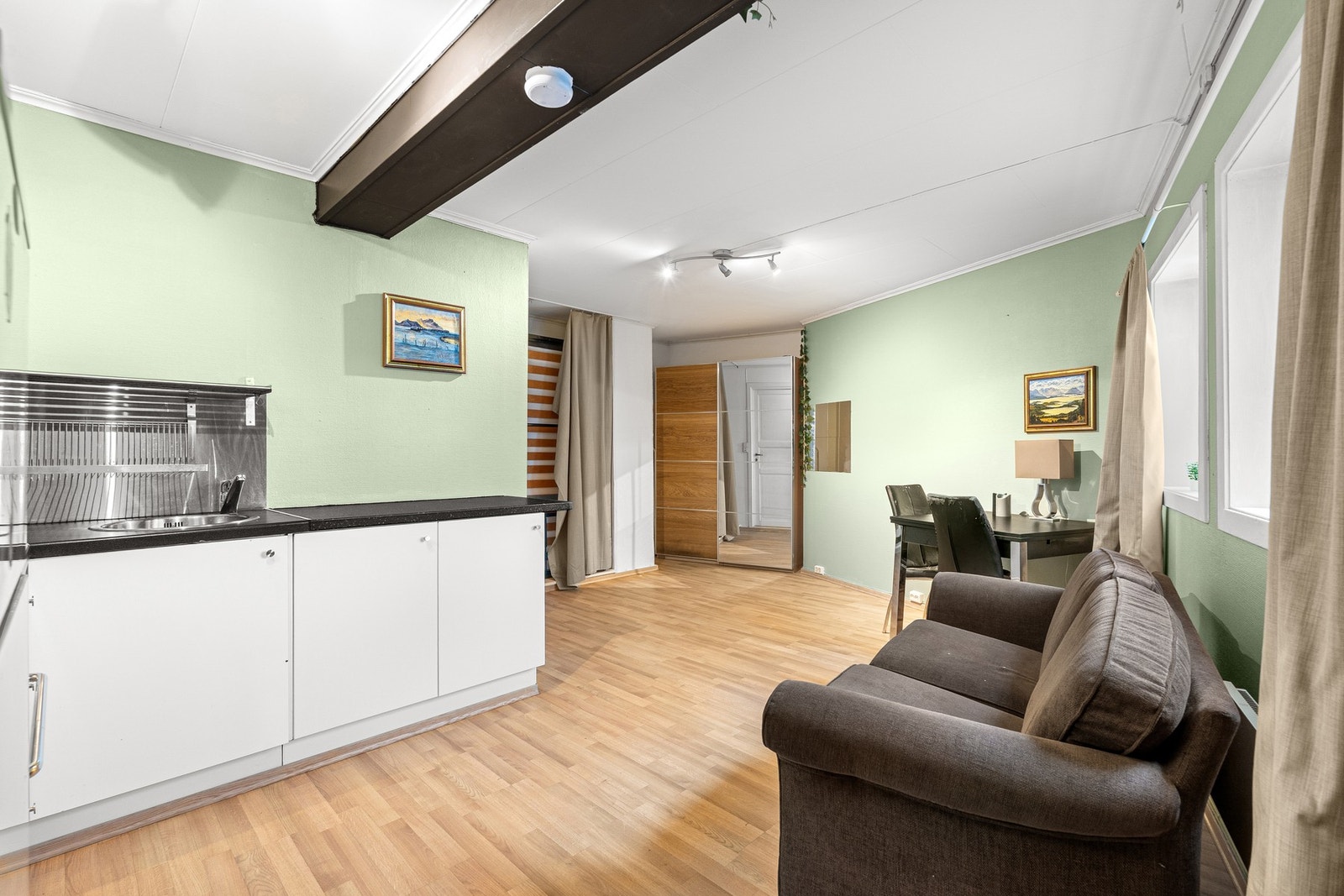 Sentral og arealeffektiv studioleilighet med beliggenhet på Bakklandet. Galleribilde