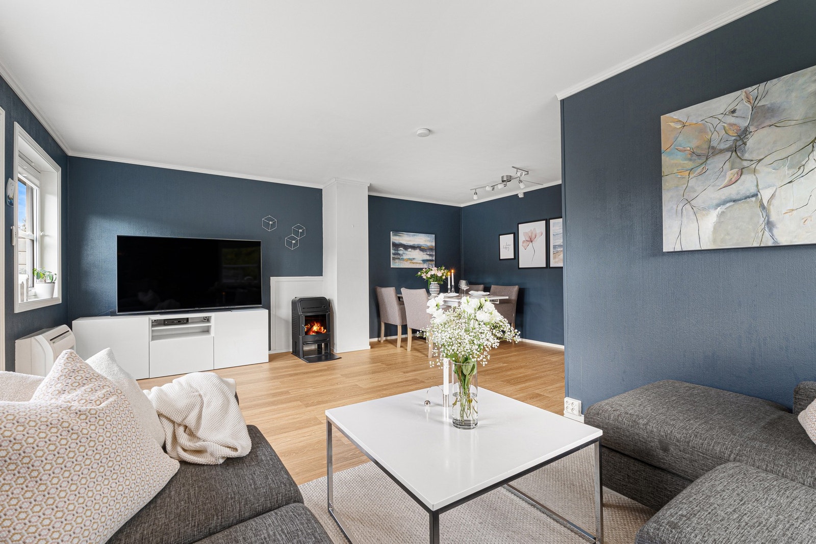 Vedovnen bidrar til en hyggelig atmosfære. Galleribilde