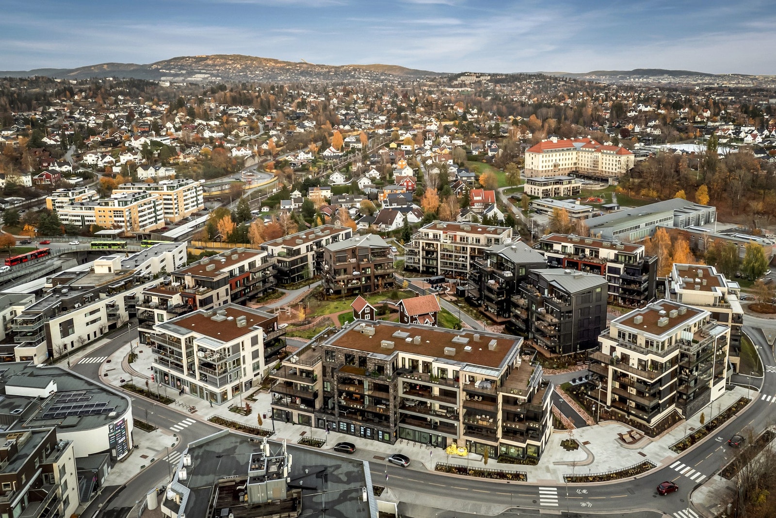 Velkommen til en hyggelig visning i Bekkestua have! Galleribilde