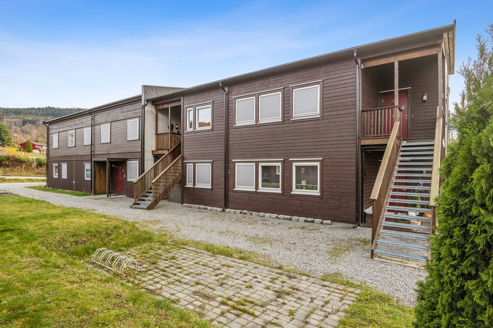 Minnesund ligger ved sørenden av Mjøsa. Galleribilde