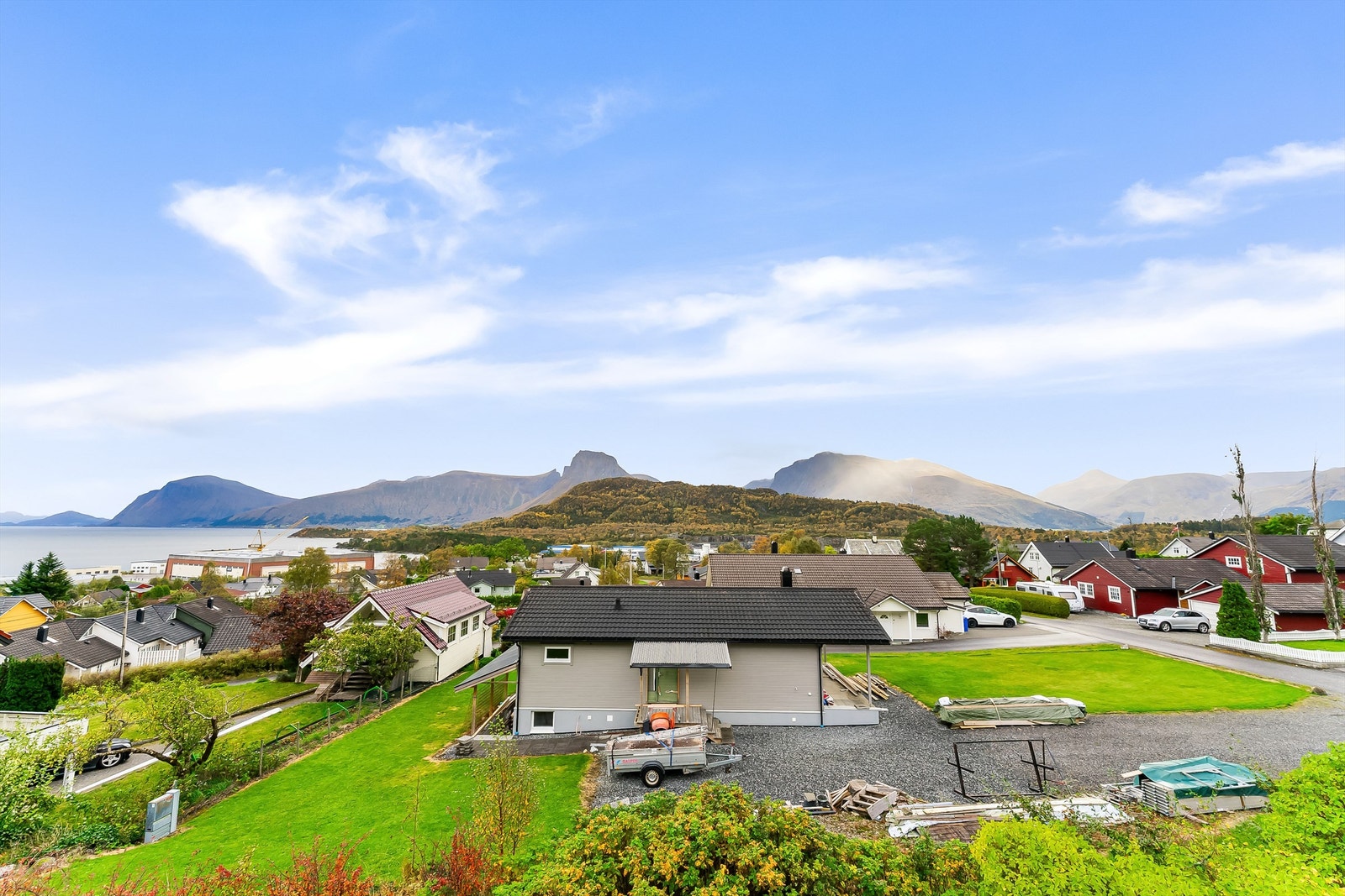 Eiendommen har nydelig utsikt. Galleribilde