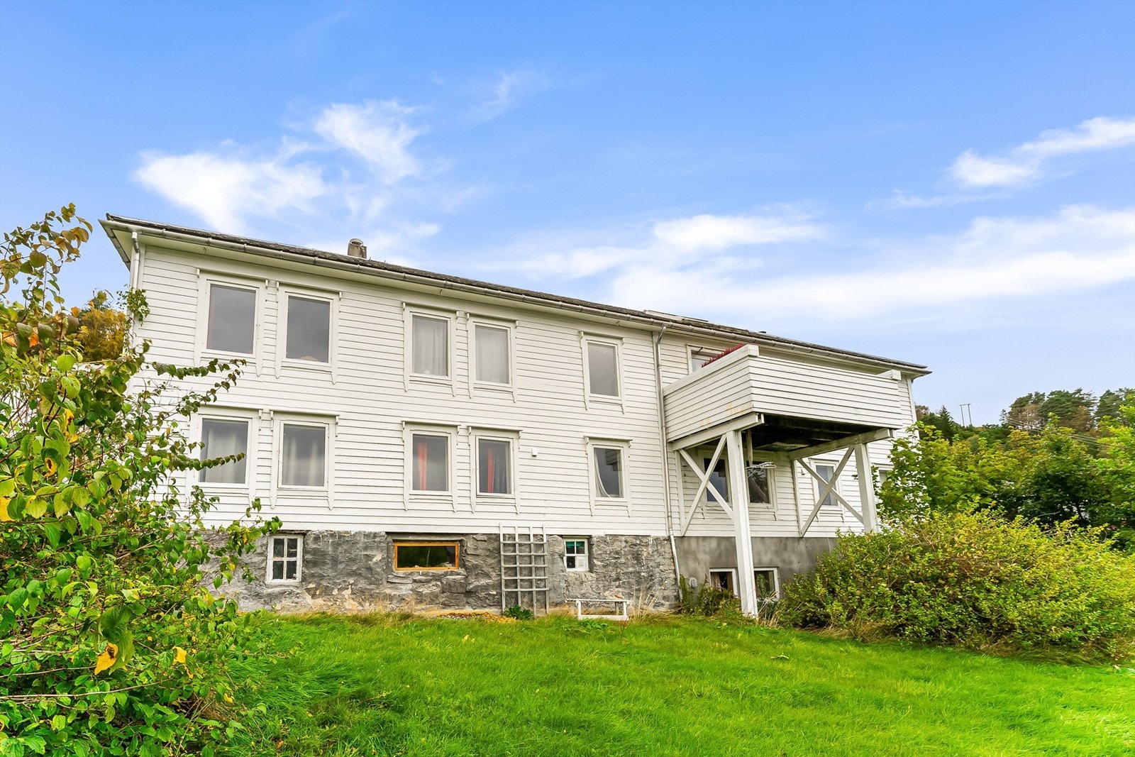 Møremegling ved Brynjar S. Bergesen har gleden av å presentere Bautevegen 96. Galleribilde