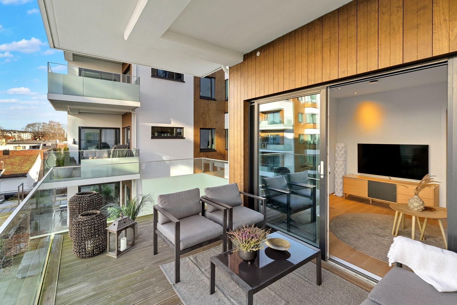 Balkong hvor deilige sommerdager kan nytes Galleribilde