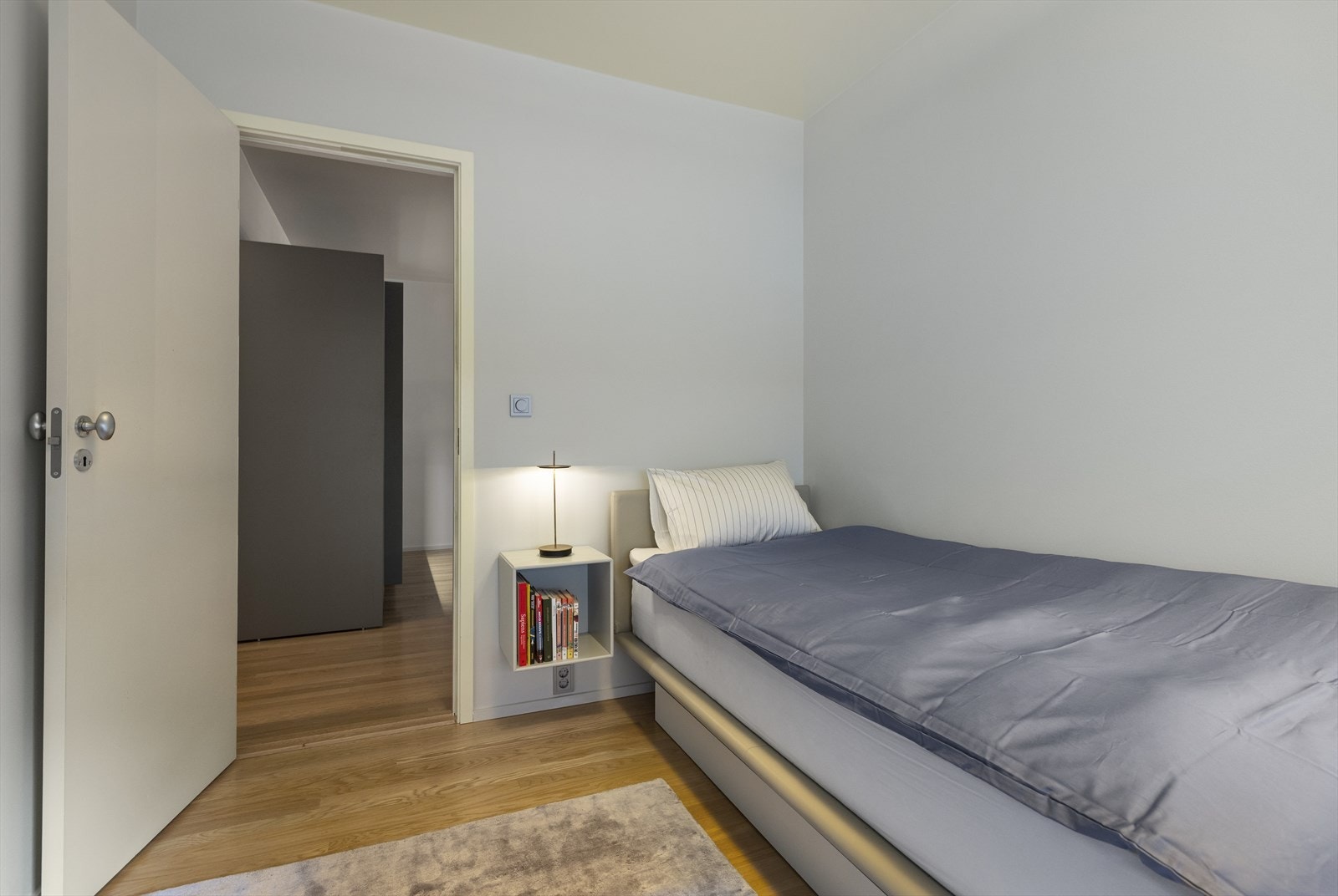 Soverom to Galleribilde