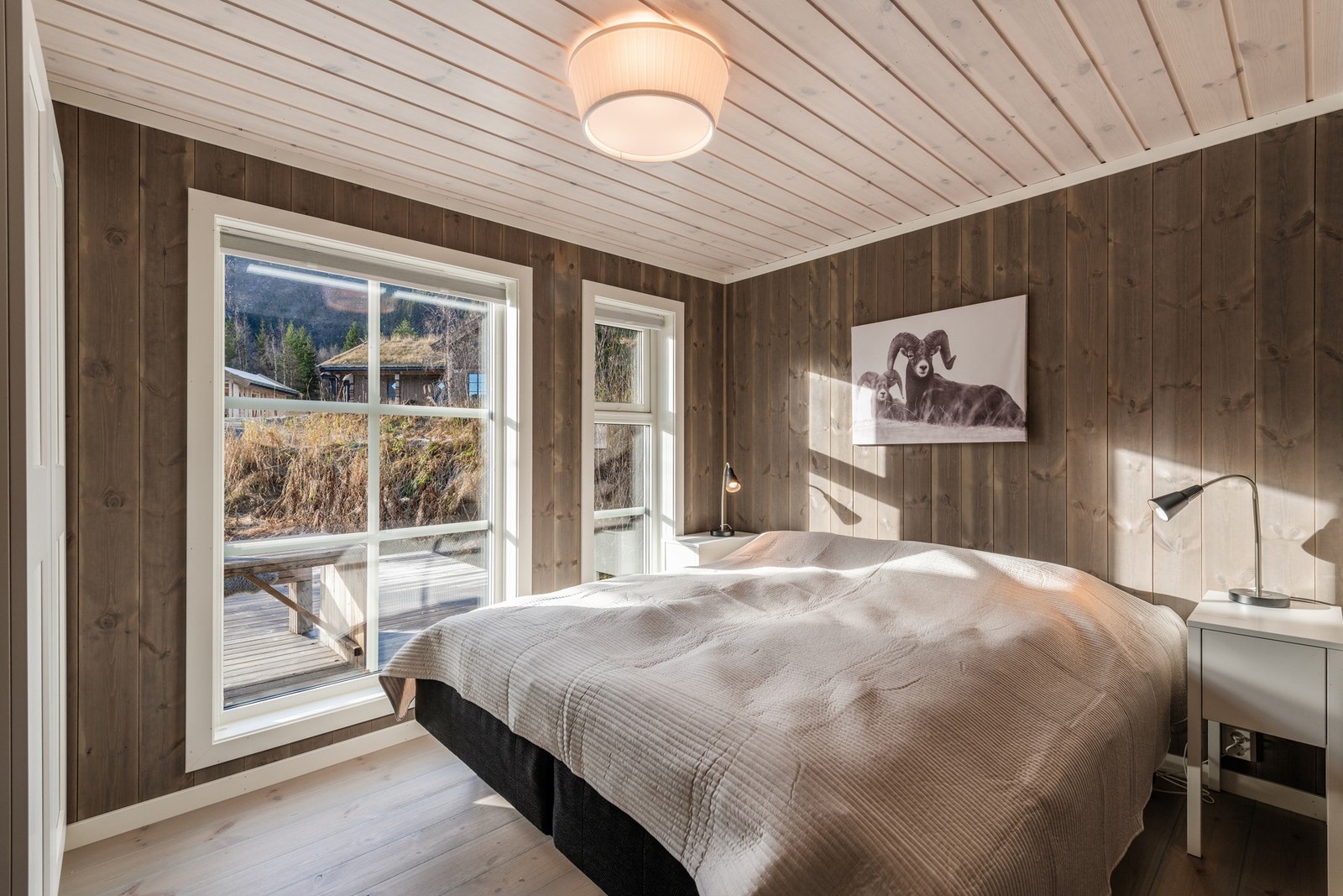 Hytta har 4 soverom. Soverom 1. Galleribilde