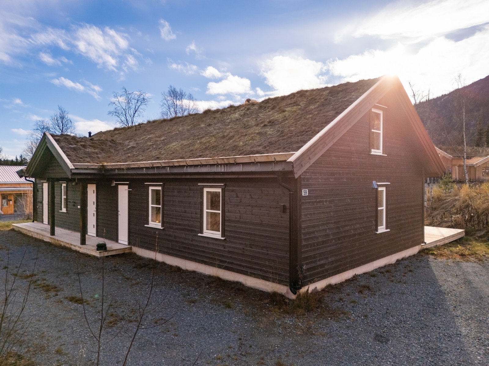 Overbygd inngangsparti. Galleribilde