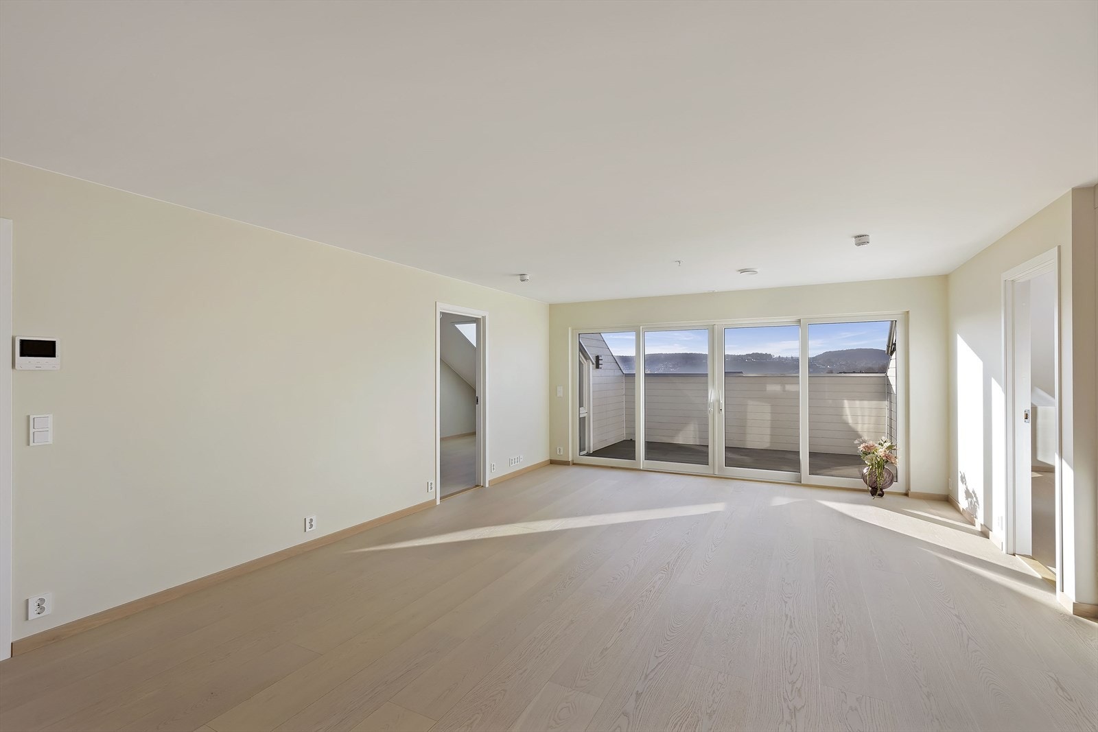 Gjennomlys og delikat stue Galleribilde