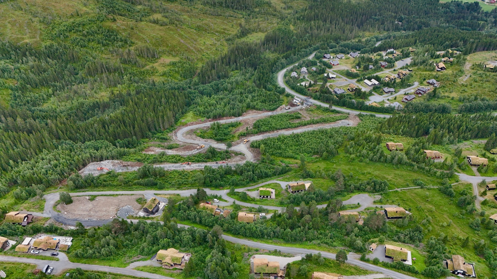 Med kort reisevei både fra Trondheim, Stjørdal, Levanger og Sverige kan Lykkelia bli din perfekte base for hyttekos og fjelleventyr – sommer som vinter. Galleribilde