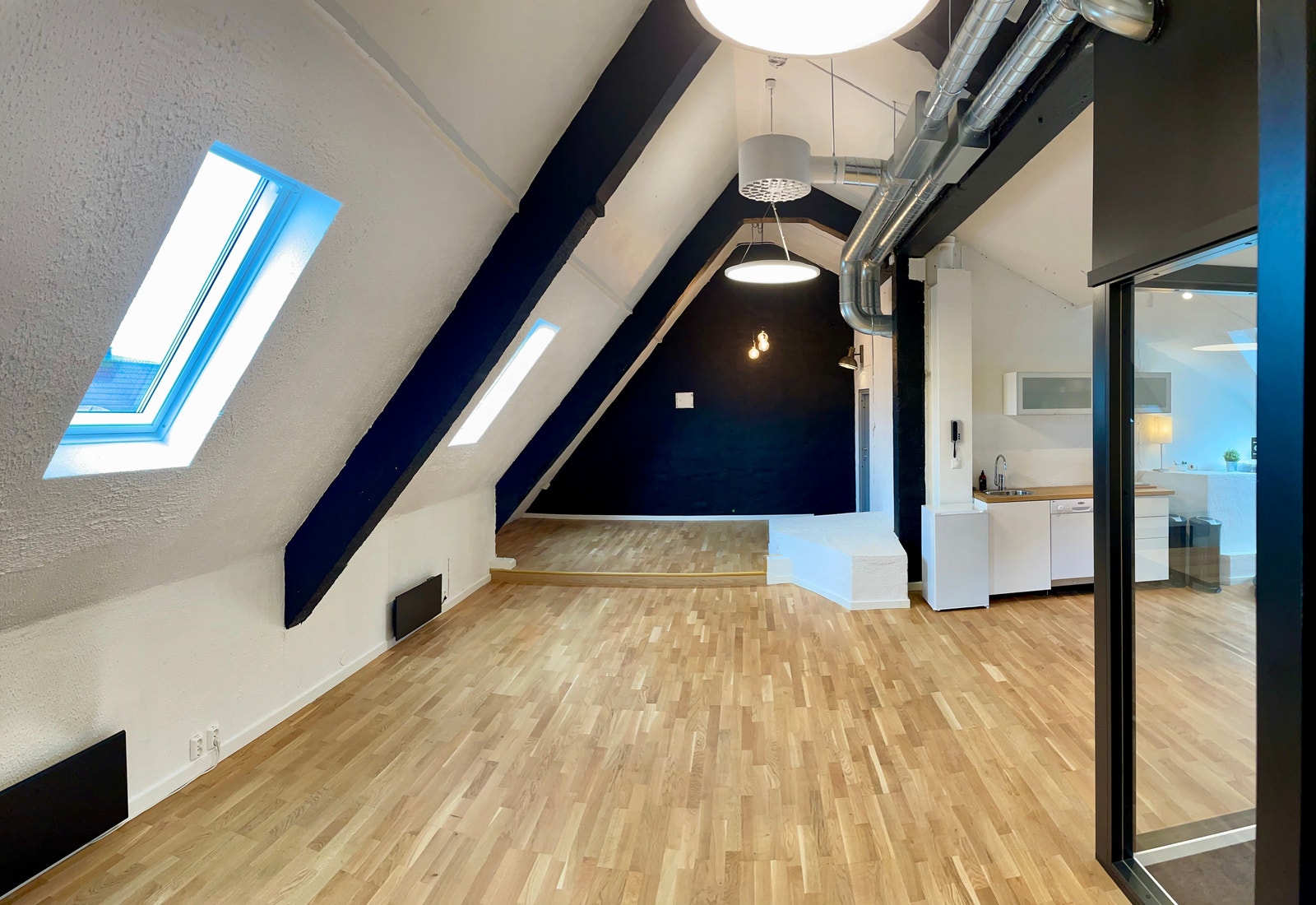 God plass til å innrede med åpent landskap for opptil 6 personer Galleribilde