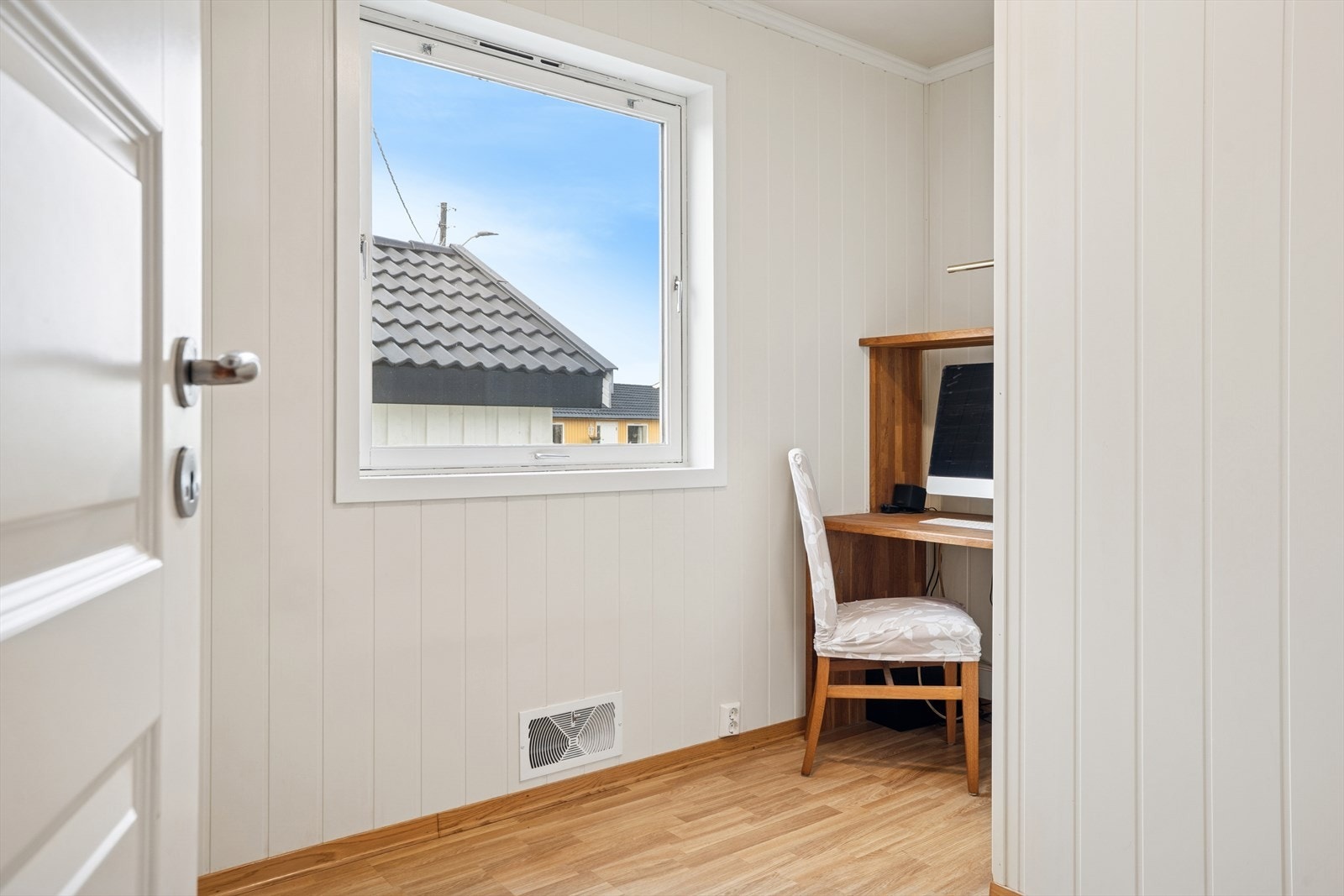 Det ene soverommet er i dag innredet og benyttet som kontor. Galleribilde