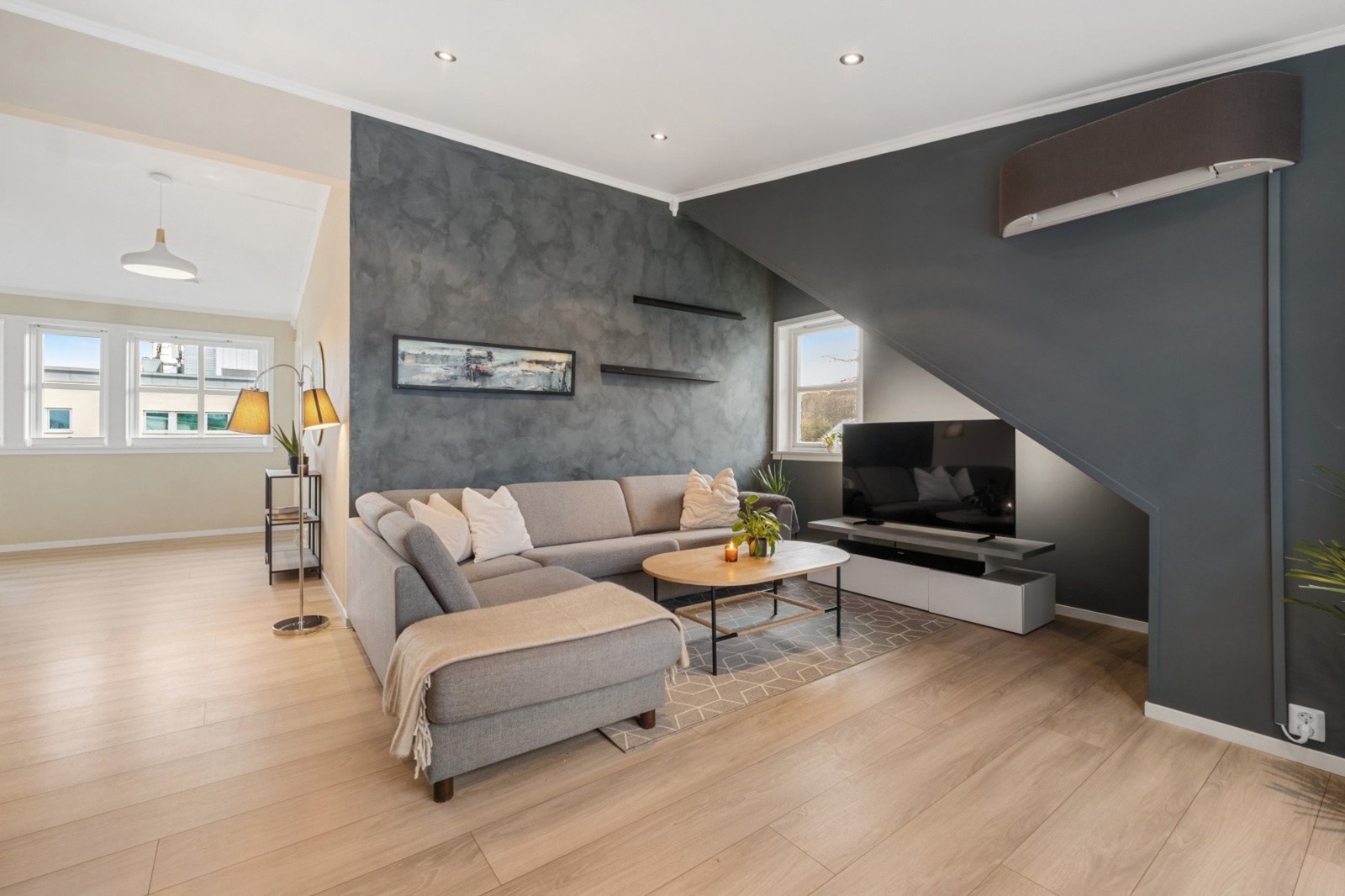 Toshiba Signatur varmepumpe i
stue fra 2024. Galleribilde