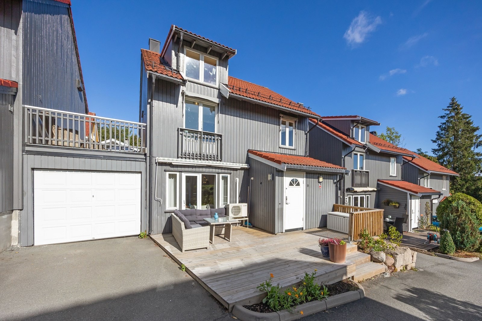 LOKALMEGLER MATS GJERDEN RISA V/DNB EIENDOM HAR GLEDEN AV Å PRESENTERE TEPPAVEIEN 5B. Galleribilde