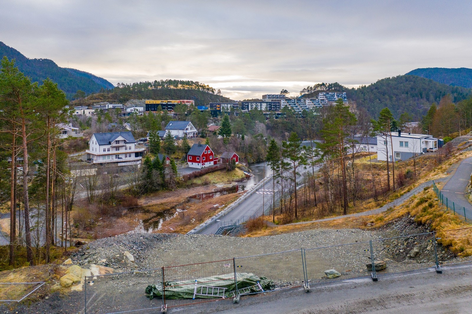 Tomten måler 706 kvm Galleribilde