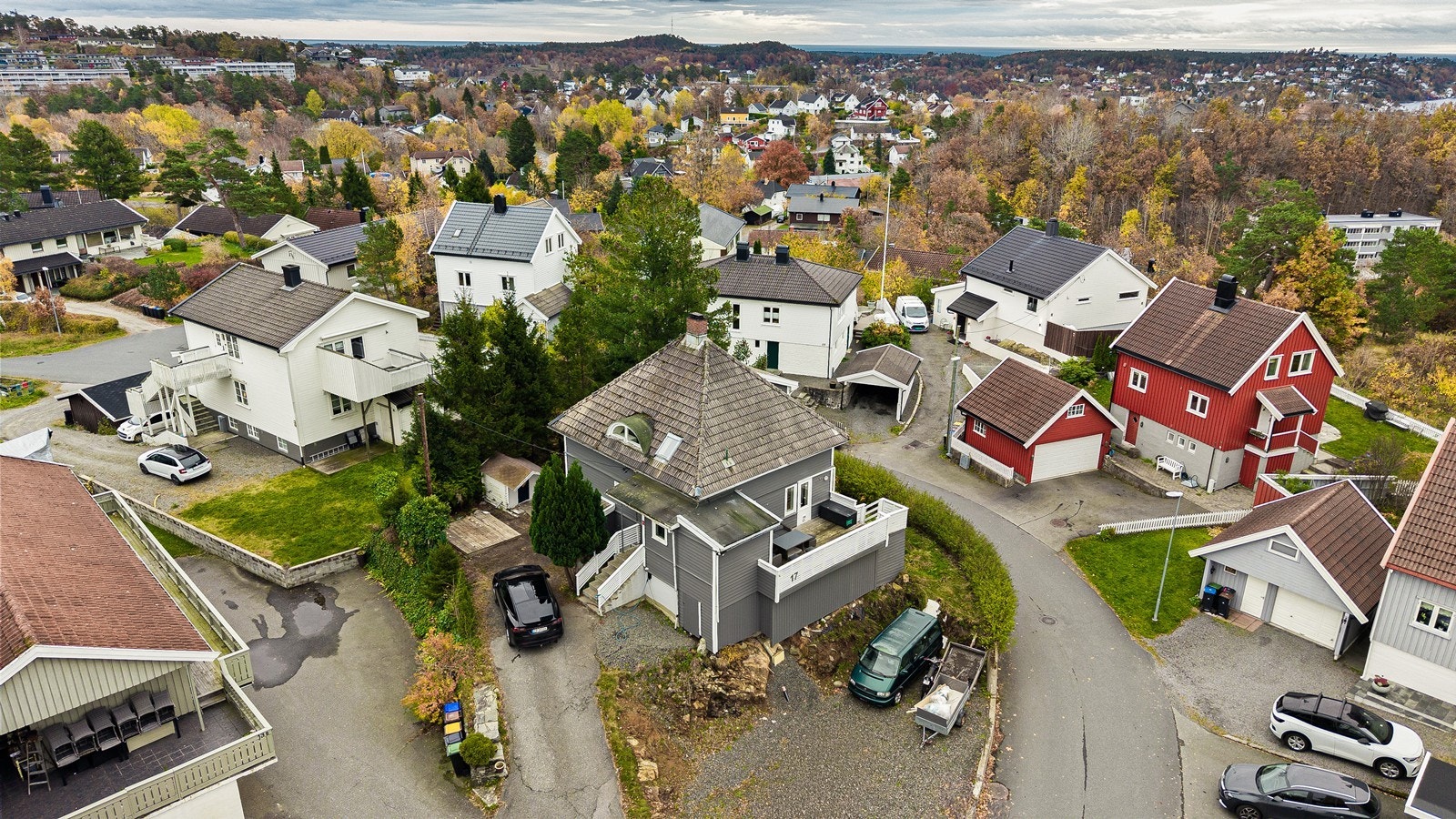 Godt med biloppstilling Galleribilde