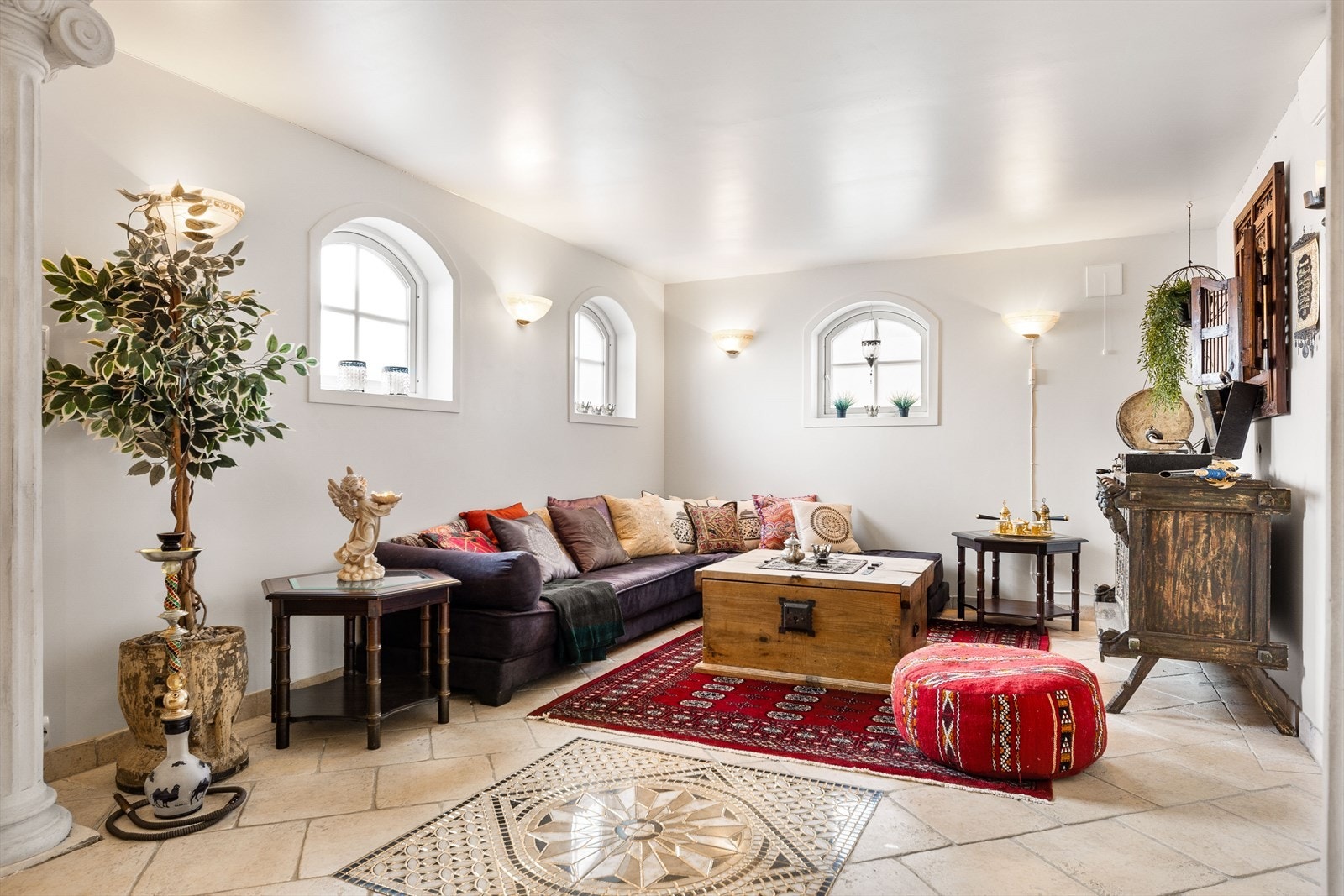 Sparom i underetasjen. Galleribilde