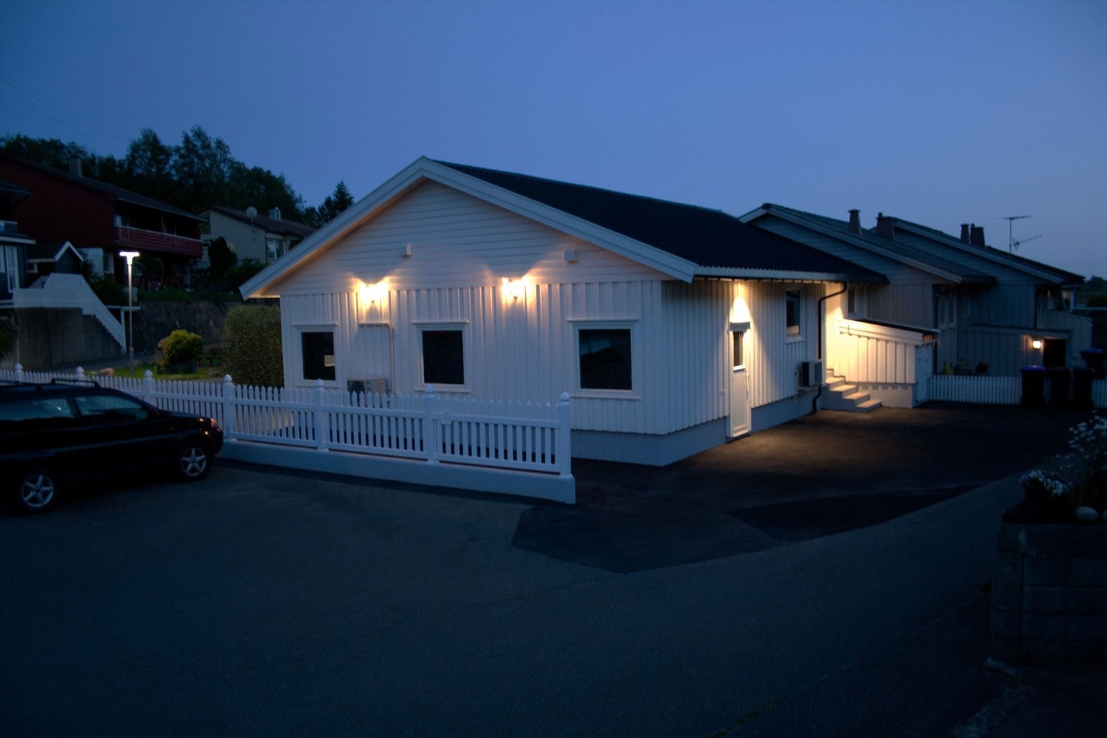 Boligen ligger i et trygt og rolig boligfelt Galleribilde