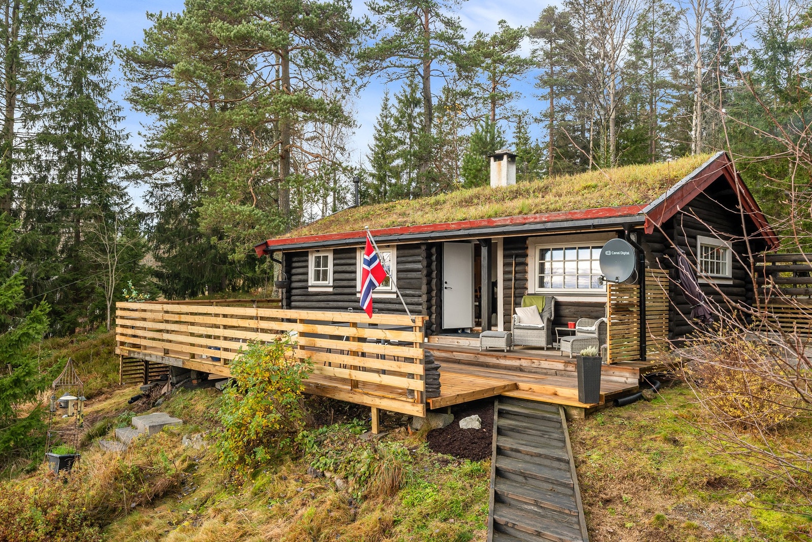 Boligen har en fin og idyllisk beliggenhet. Galleribilde