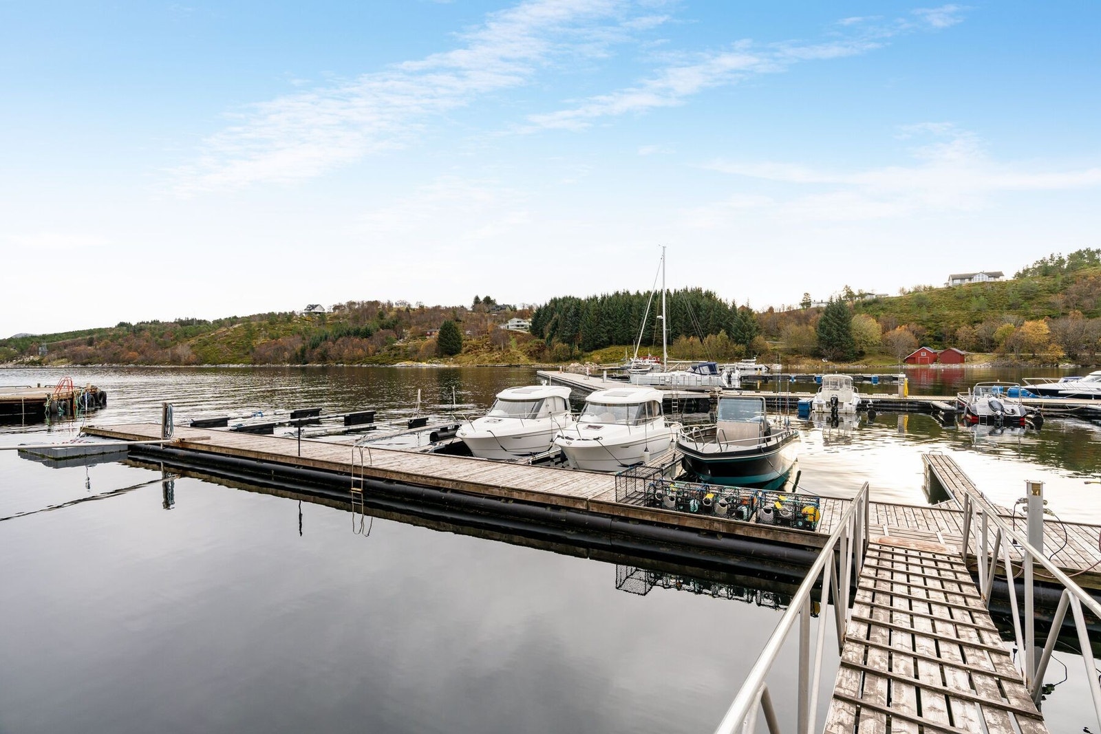 Med båtplass og sjøen lett tilgjengelig har man gode forutsetninger for å oppleve den fantastiske skjærgården Galleribilde