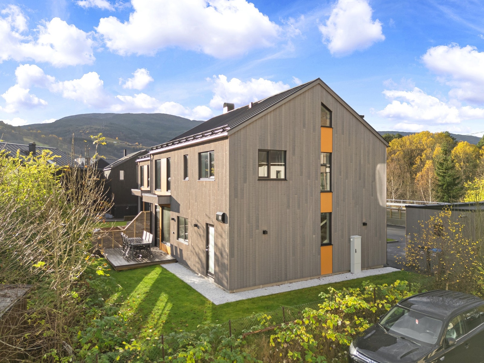 Flott hage. Galleribilde