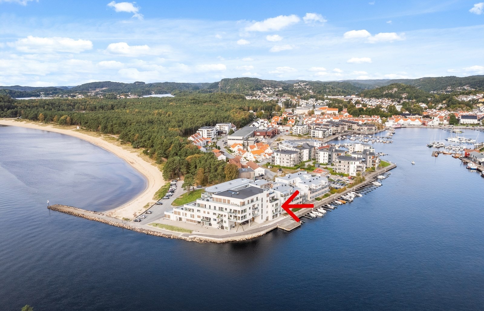 Uteplass både mot øst og vest. Galleribilde