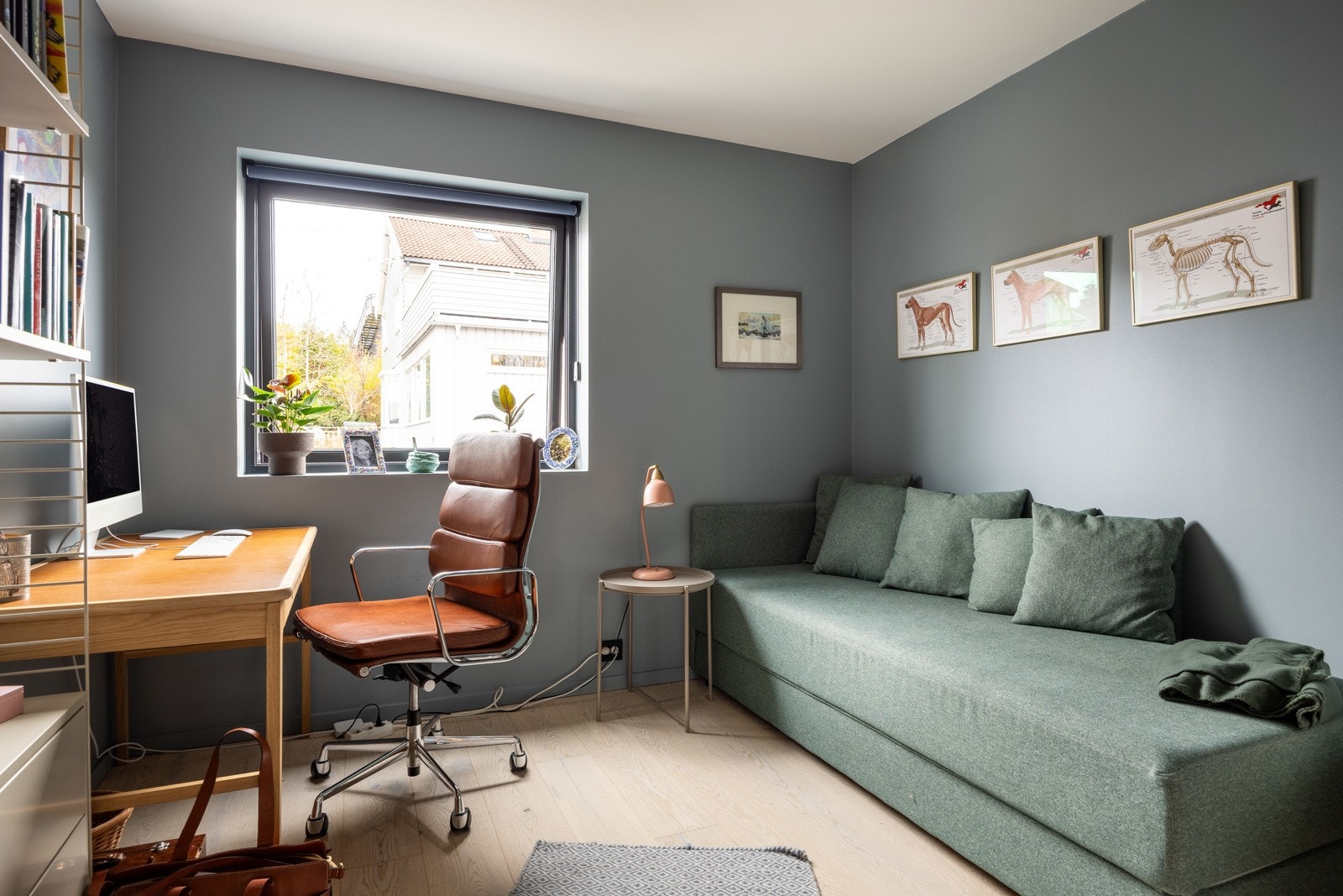 Soverom 4. Barnerom på 8,8 kvm med plass til seng, skap og skrivebord. Rommet vender mot nord.