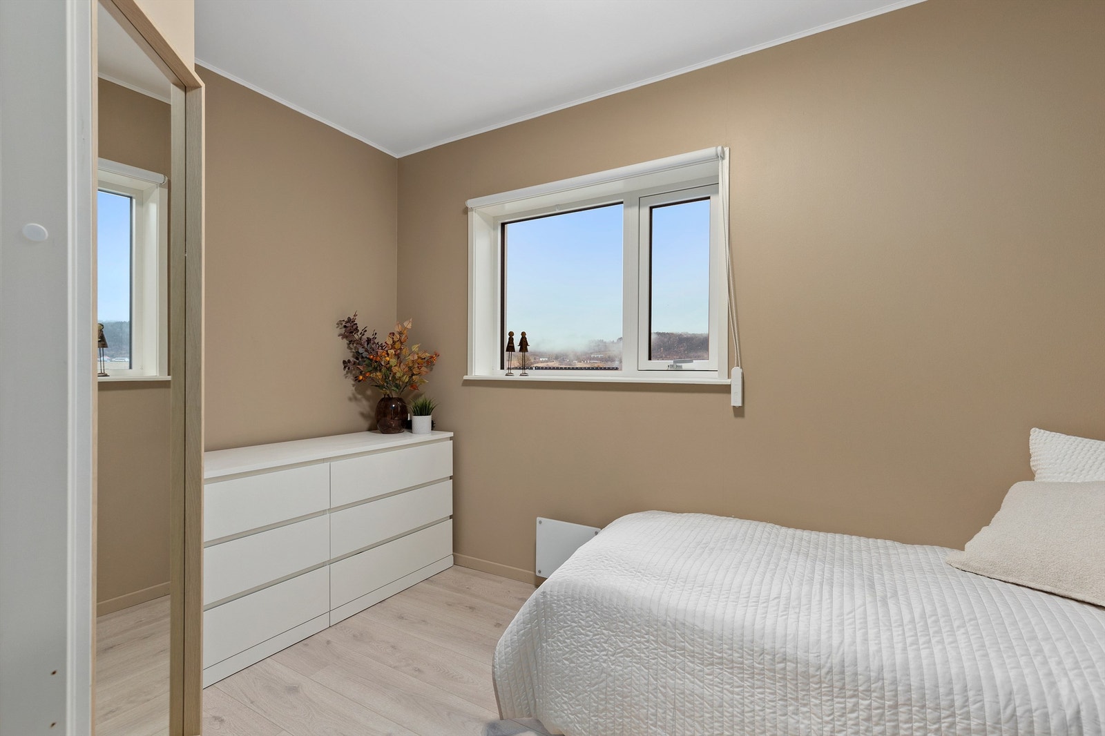 Soverom 2 er på 7,5 kvm og har gode møbleringsmuligheter. Galleribilde