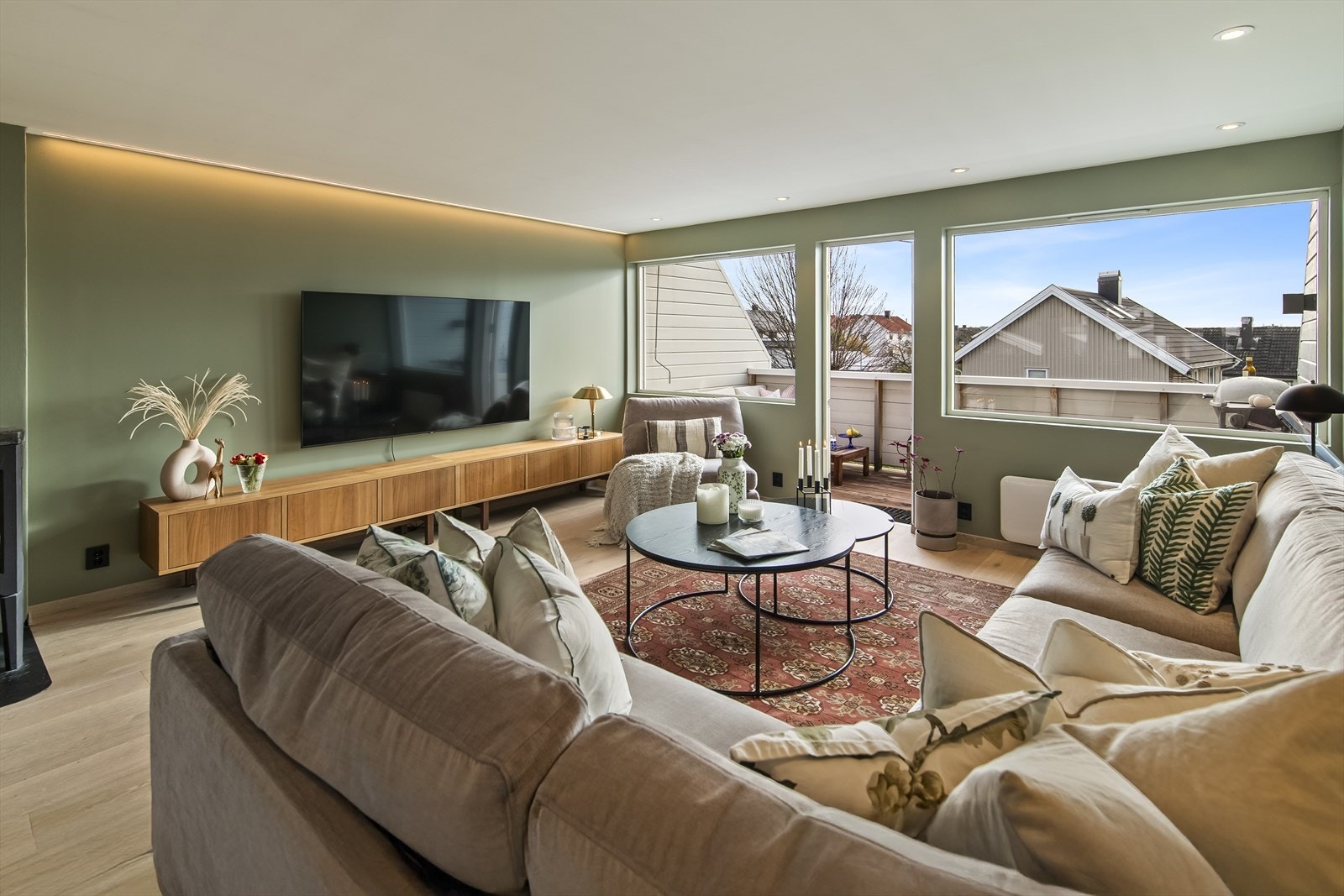 En moderne vedovn sørger for ekstra hygge og varme. Galleribilde