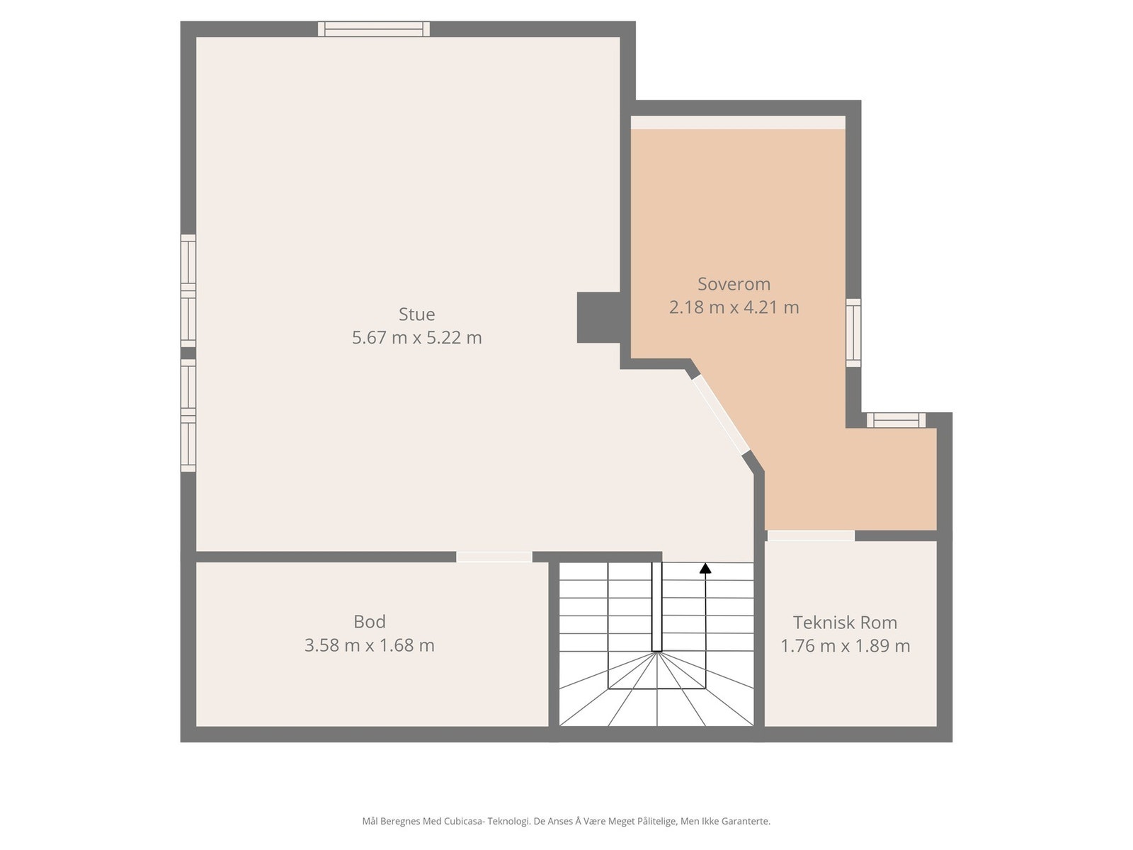 Soverommet på loftet er ikke søkt og godkjent. Omgjøring fra tilleggsdel til hoveddel er et søknadspliktig tiltak. Galleribilde