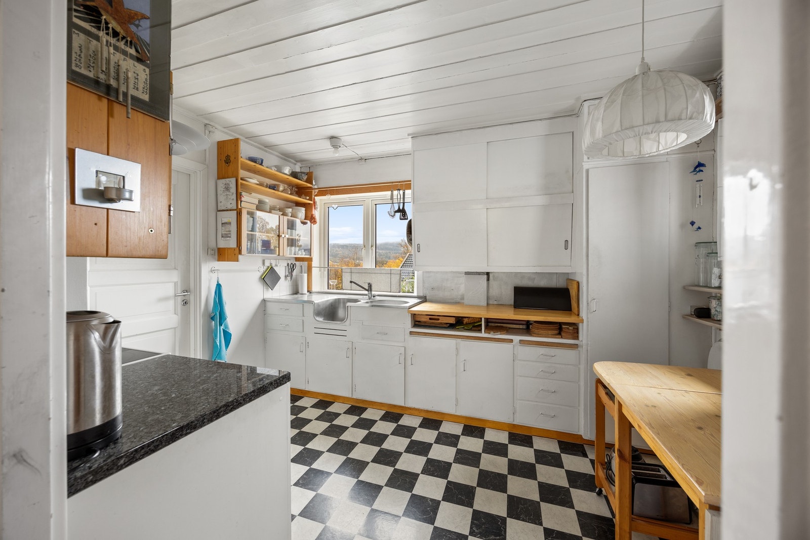 Kjøkken - 9,5 kvm. Det er avsatt plass for hvitevarer Galleribilde