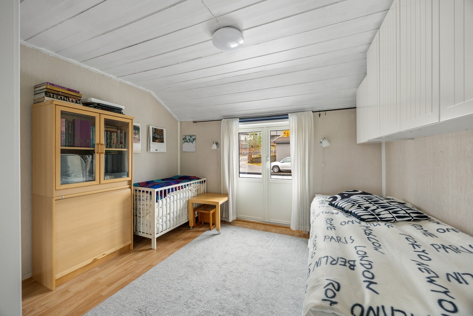 Soverom - 12 kvm. Med utgang til takterrasse Galleribilde