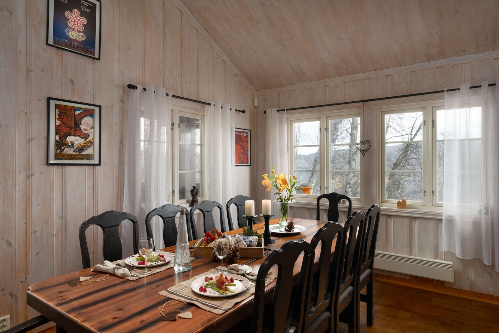 Fra spisestuen har man flott utsikt over Sudndalen Galleribilde