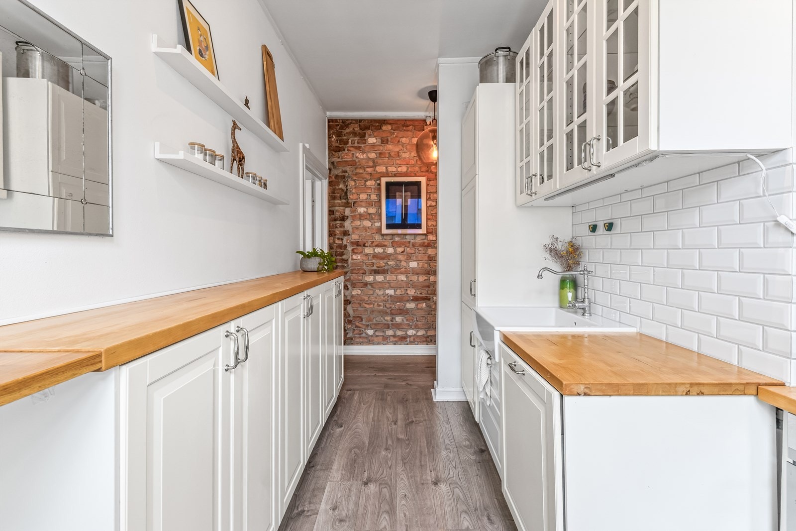 En luftig og sjarmerende 3-roms andelsleilighet med klassiske detaljer. Galleribilde