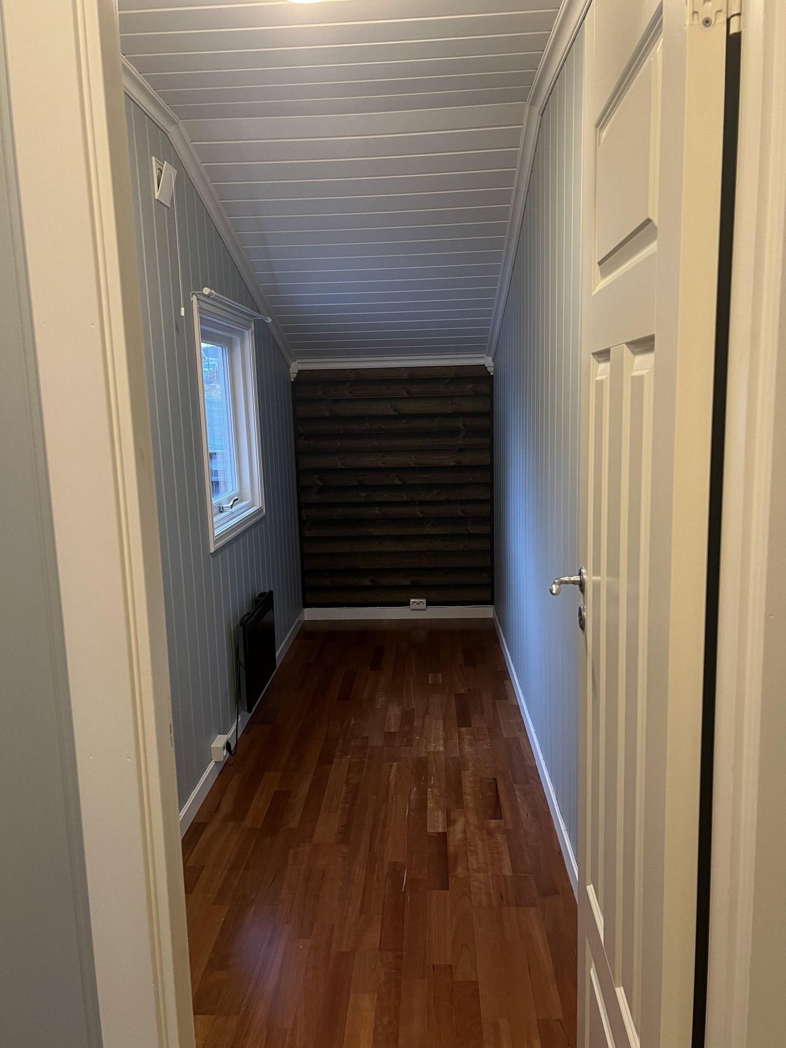 Selgers bilde: Selger har benyttet det som et ekstra soverom. Opprinnelig 2 boder som er omgjort til et rom med vindu. Det er ikke søkt om dette. Galleribilde