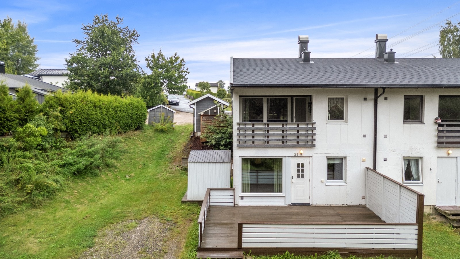 Fasade - leiligheten ligger i 2. etg. fra denne siden Galleribilde