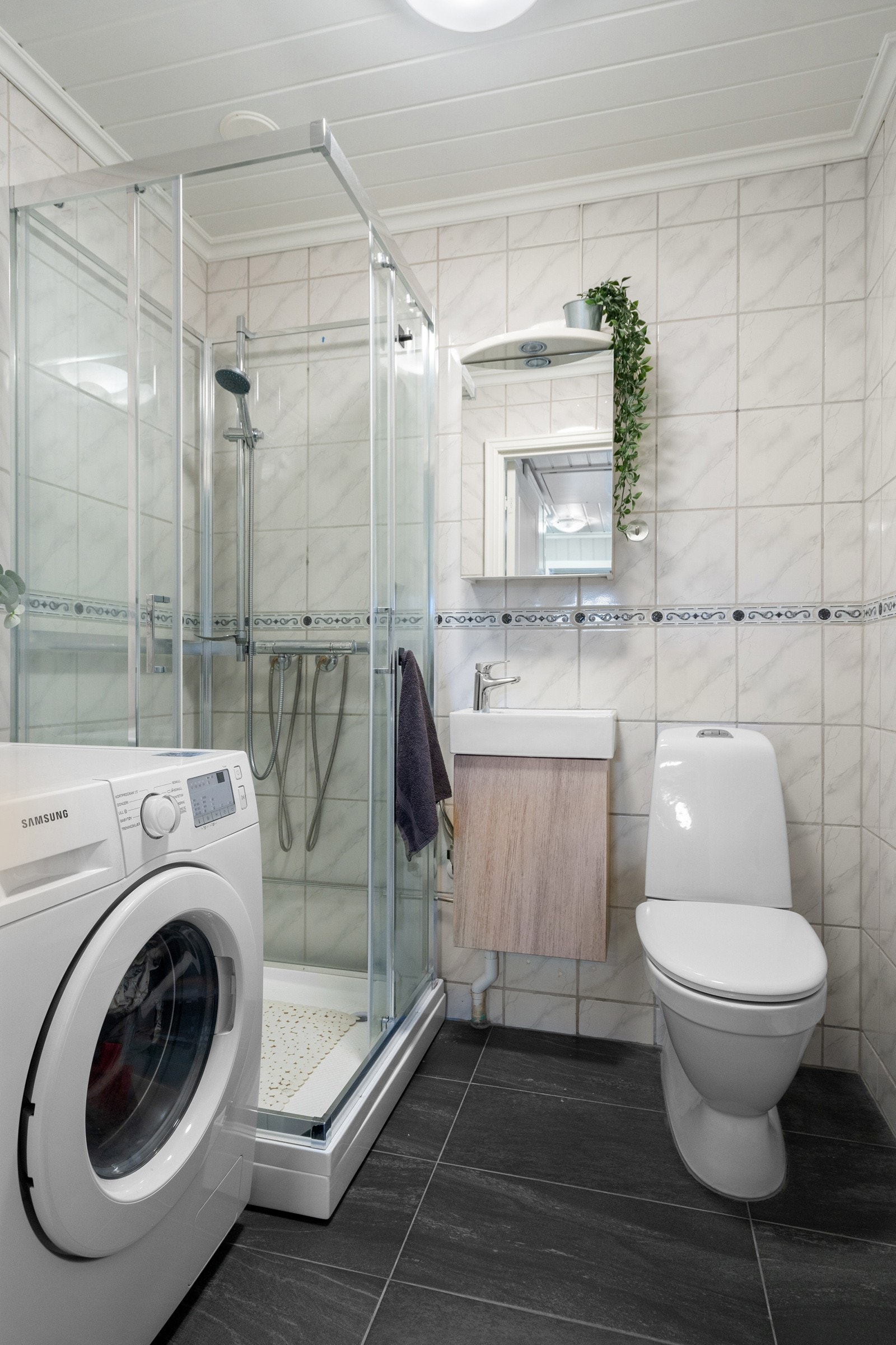 med plass til vaskemaskin Galleribilde