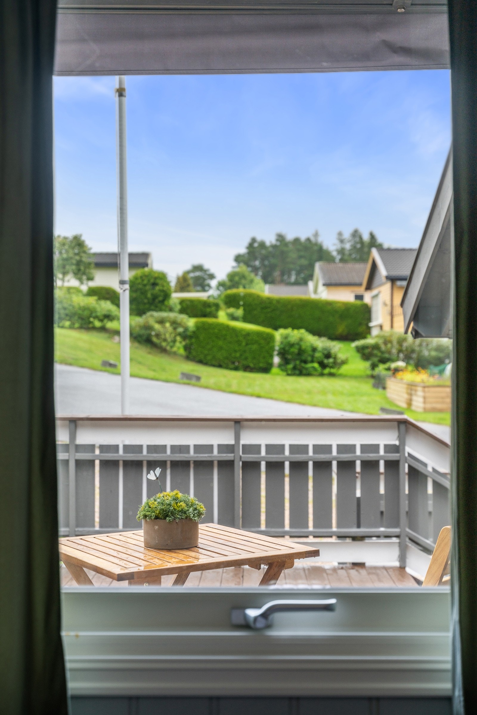 Utsikt til terrassen Galleribilde