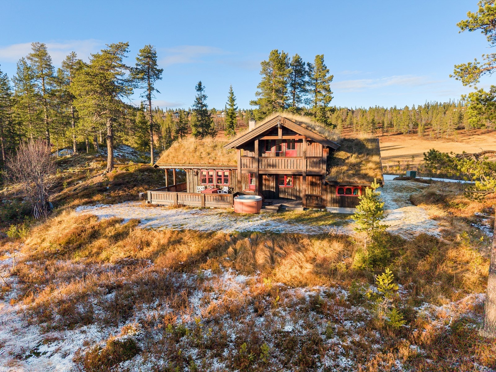Her finner du den perfekte kombinasjonen av fredelig natur, fantastiske friluftsmuligheter og en autentisk, norsk fjellopplevelse. Galleribilde