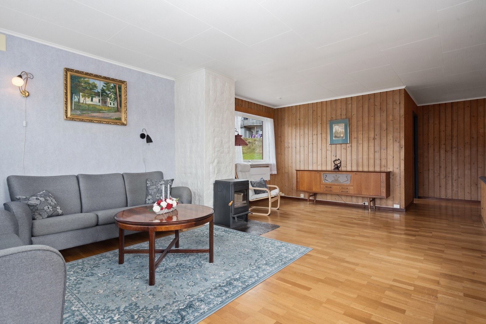 Peisen varer i kalde vinterkvelder. Galleribilde