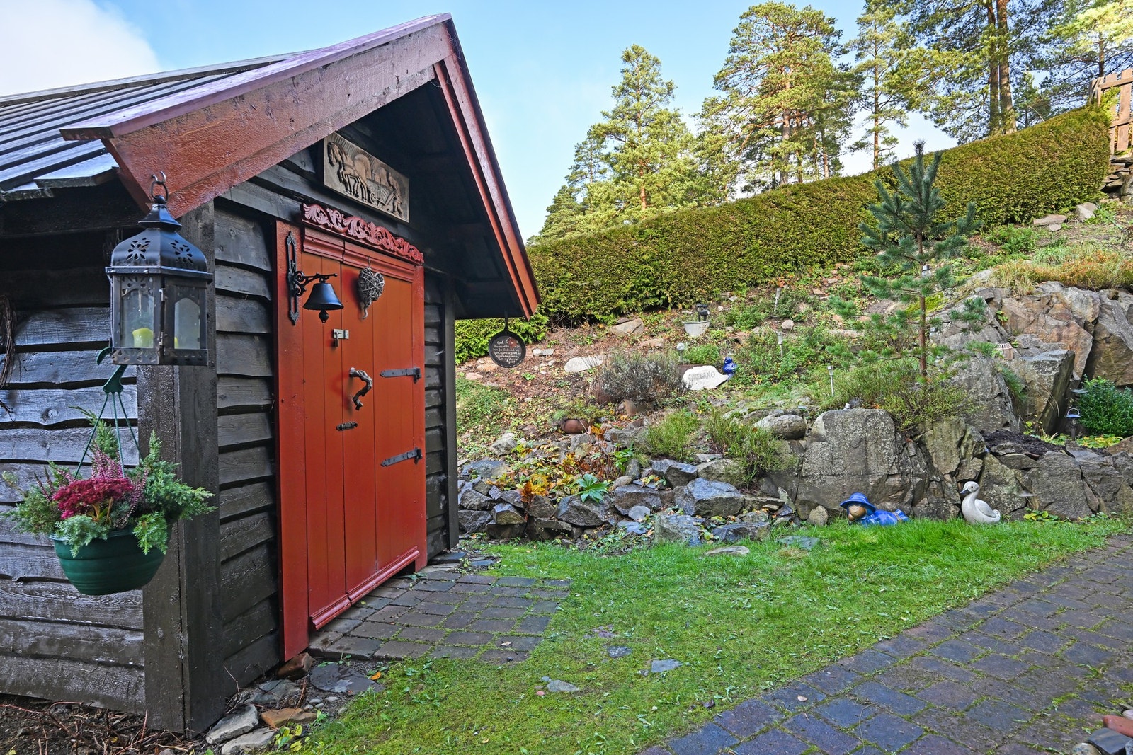 Praktisk utebod. Galleribilde