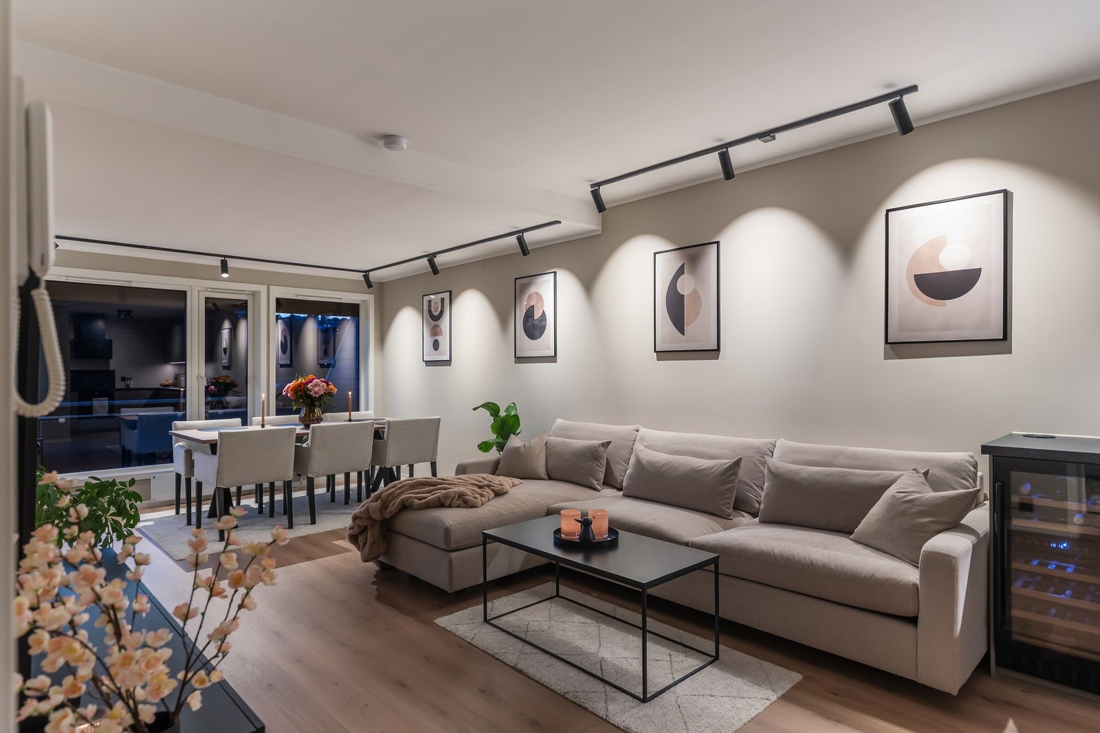 Velkommen til Kvitsteinvegen 3, presentert av EiendomsMegler 1 ved Stian Berg! Galleribilde