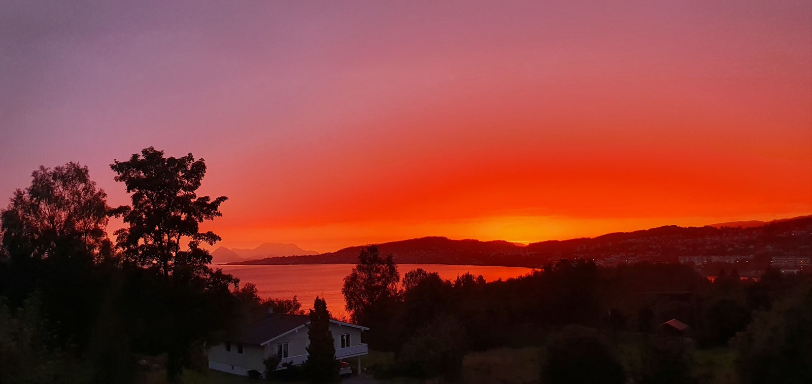 Nydelig solnedgang - bilde tatt av selger Galleribilde