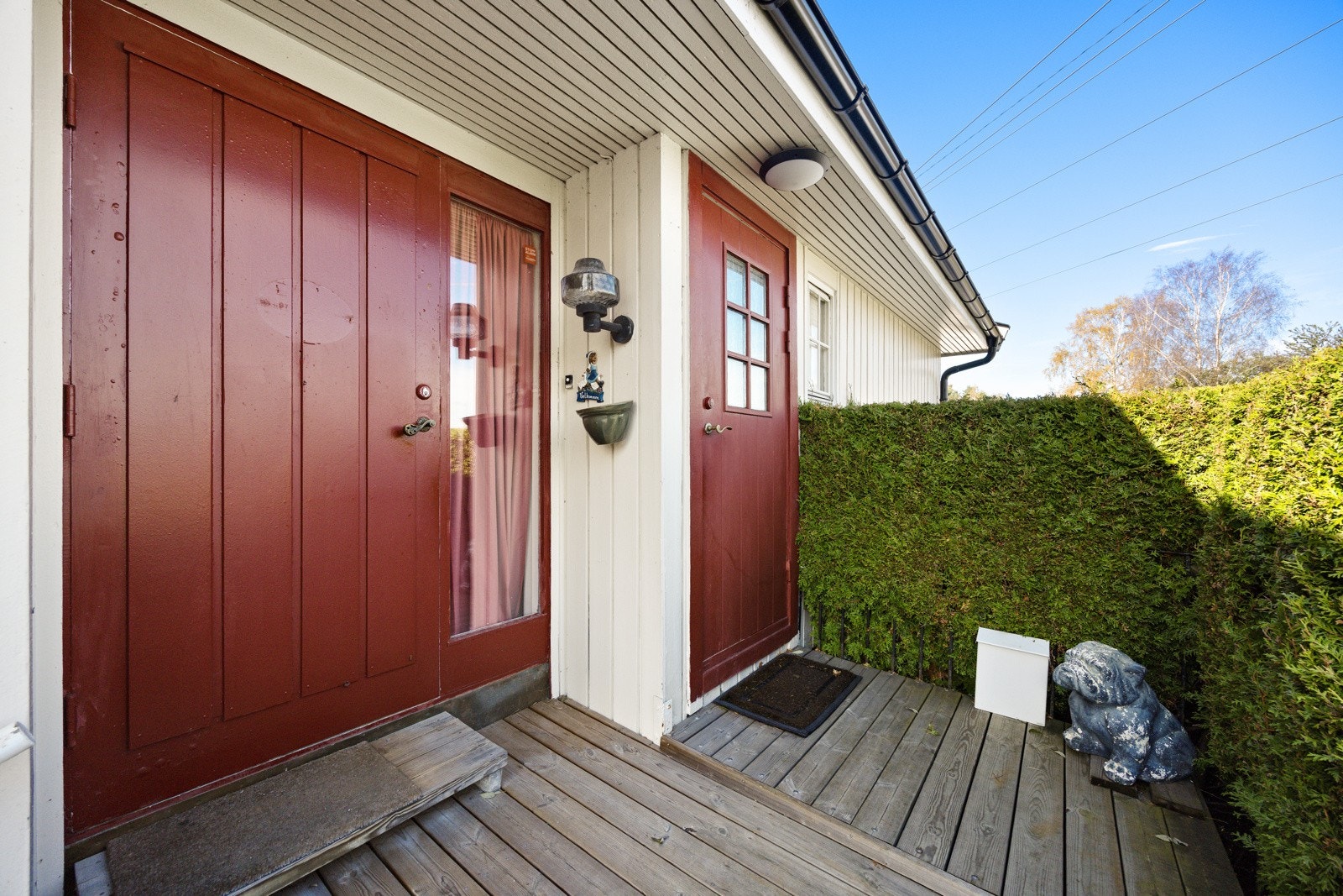 Inngang til enebolig og leilighet Galleribilde