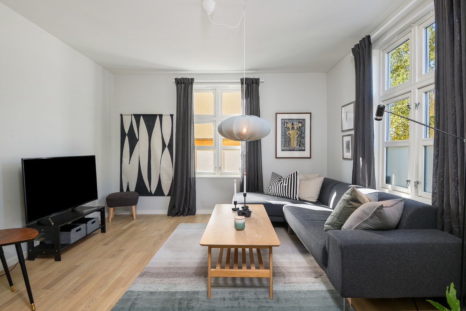 Lekker og romslig 2-roms leilighet renovert i 2018. Galleribilde